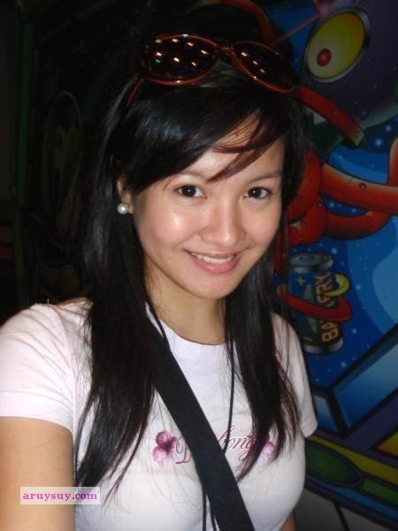 'pinay milf skype' Search .
